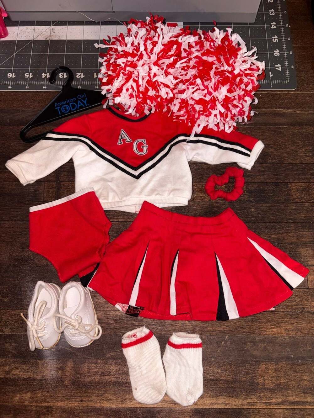 AGOT cheer outfit complete